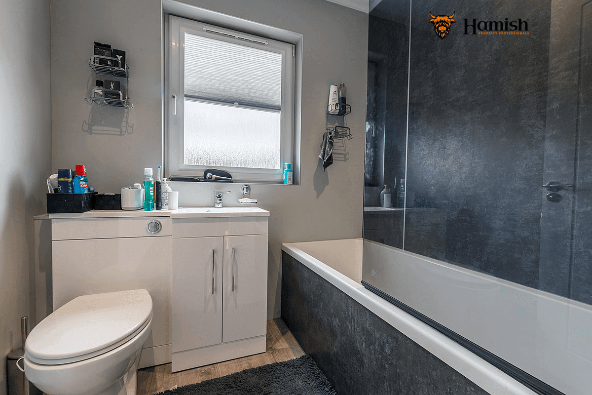 HOW TO PREPARE YOUR HOME FOR A QUICK SALE WITH HIGH-VALUE UPGRADES 2 Stylish bathroom with modern features